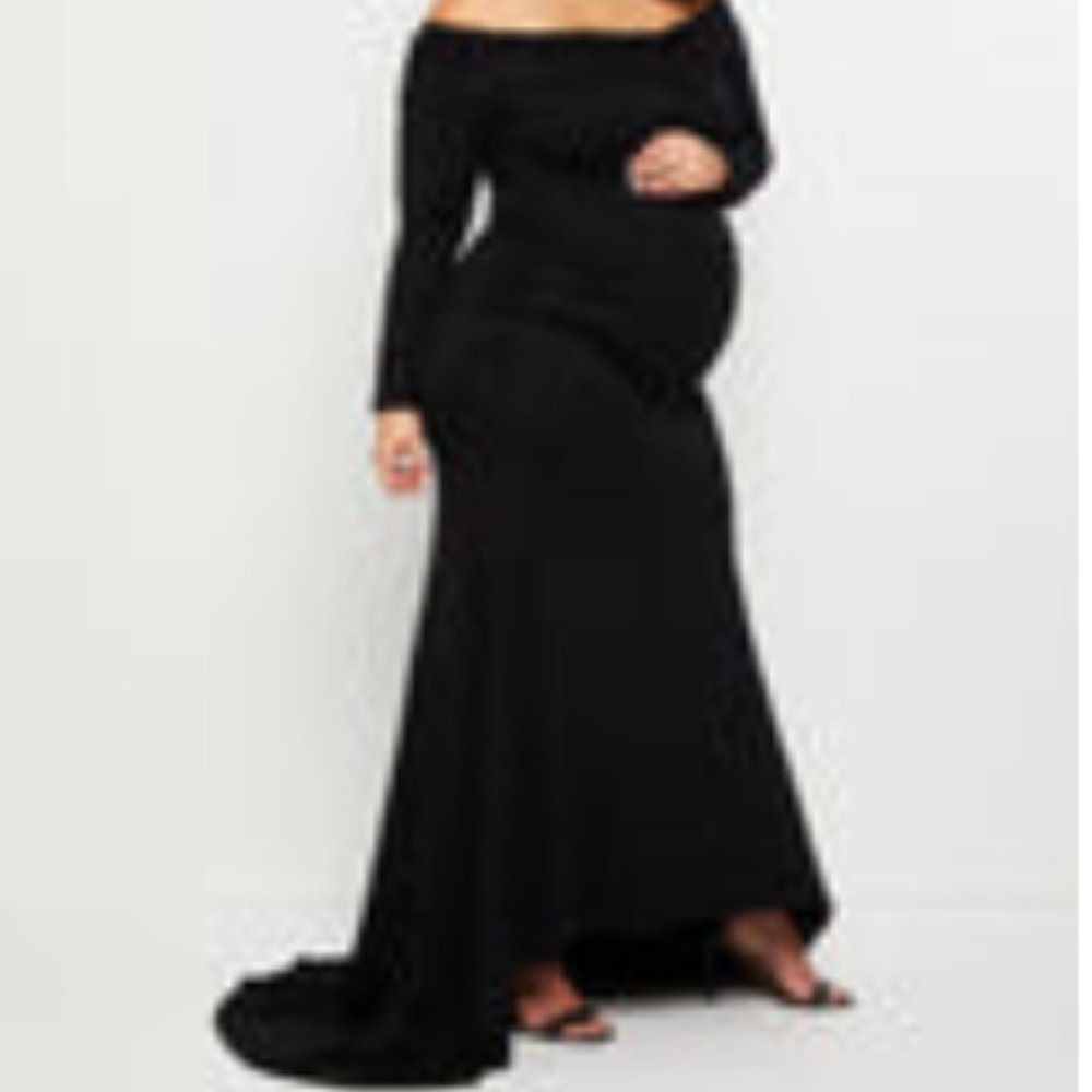 PLUS SIZE OFF THE SHOULDER MATERNITY MAXI DRESS - BLACK / 1X